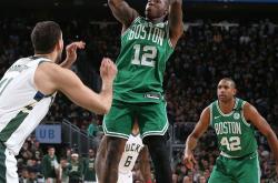 包含赛前突围战来临，密尔沃基雄鹿围绕足总杯止住颓势，震撼外界，训练强度明显提升的词条-九游会app下载